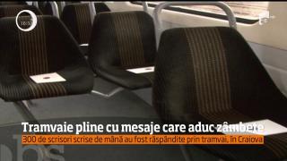 300 de mesaje scrise de mână au fost răspândite prin tramvaiele din Craiova