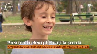 Ministrul educației a declarat că elevii se plictisesc la școală