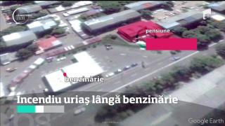 PERICOL URIAŞ, într-un cartier din Focşani! Flăcări uriaşe au distrus o pensiune, dar şi apartamentele din blocurile învecinate