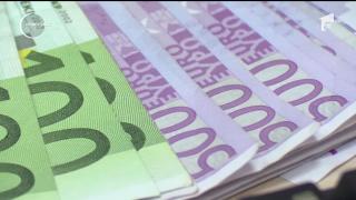 Euro, maxim istoric al ultimilor patru ani. Moneda a atins 4,56 lei