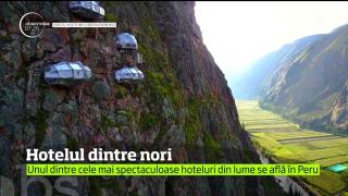 Oferă una dintre cele mai frumoase privelişti din lume, dar nu oricine îndrăzneşte să îşi petreacă noaptea acolo