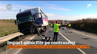 Accident MORTAL în Bihor. Un şofer de 51 de ani s-a IZBIT de un TIR. Maşina pe care o conducea transporta BUTELII DE OXIGEN