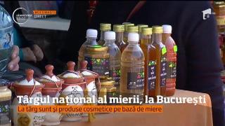Românii renunţă la zahăr, în favoarea mierii! Peste 100 de apicultori, la Târgul Naţional al Mierii din Bucureşti