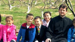 ÎMPARTE SPERANŢA - O campanie Observator, din 10 aprilie