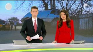 Accident CUMPLIT! Fetiță de 5 ani, grav rănită după ce fratele ei cu doar 10 ani mai mare a furat maşina tatălui şi s-a izbit de un stâlp