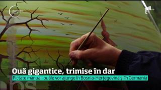 Ouă gigantice pictate manual, trimise în dar! Operele de artă au doi metri înălţime