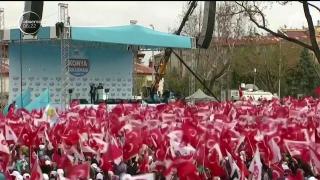 Refendum crucial în Turcia. Cetăţenii decid dacă acordă puteri sporite preşedintelui