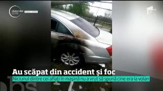 Marea mahmureală! 4 tineri beți au scăpat întregi din mașina care le-a luat foc, după ce a spulberat un stâlp, în Baia Mare!