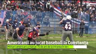 Din baza militară, pe...terenul de sport. Militarii americani au jucat baseball la Constanţa
