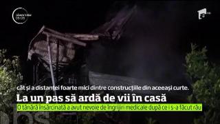 La un pas SĂ ARDĂ DE VII! Doi soţi au reuşit să scape în ULTIMUL MOMENT din casa cuprinsă de flăcări