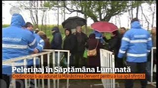 Pelerinaj la Mănăstirea Dervent, din Constanţa. Oamenii din toată ţara au venit să ia apă sfințită (VIDEO)