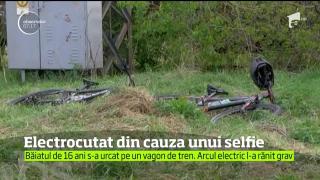 SELFIE PERICULOS! Băiat de 16 ani din Cluj, ÎN STARE GRAVĂ la spital după ce s-a urcat pe un vagon pentru o poză (VIDEO)