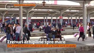 A venit vacanţa! CFR a suplimentat trenurile către mare, unde sunt aşteptaţi peste 40.000 de turişti