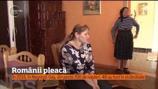 Românii iau calea străinătăţii, cu tot cu familii. Numărul copiilor născuţi în Diaspora, mai mare decât cel din România