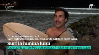 Surf la lumina reflectoarelor, pe o plajă din Lima