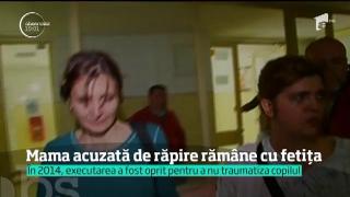 DRAMA UNEI FETIŢE DE 5 ANI! E prinsă în războiul dintre părinţii ei, care se judecă de 4 ani pentru custodie