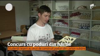 Studenţii de la Facultatea de Construcţii din Iaşi s-au străduit să construiască poduri de hârtie