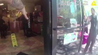 Omorât pe loc! Un poliţist a omorât dintr-un singur foc un bărbat, care înjunghiase un vânzător. Poliţia a publicat înregistrarea (VIDEO)