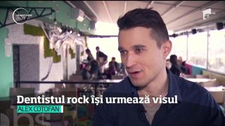 Când nu îmbracă halatul de chirurg, un tânăr român urcă pe scenă şi cântă rock