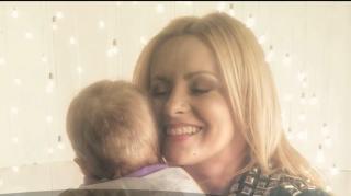 Simona Gherghe a născut o fetiţă de nota zece, care va purta numele Ana Georgia!