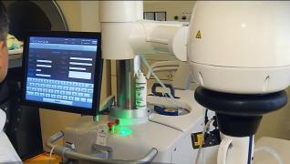 Tratament minune şi în România! Pacientele cu noduli la sâni sau tiroidă pot fi tratate în timp record