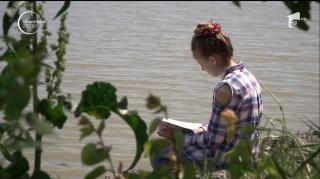 Talent uluitor într-o comună din Botoşani! O copilă de nici 12 ani semnează primul său volum de versuri