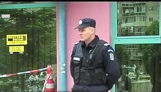 Jaf la o bancă din București! Angajata a fost amenințată cu pistolul de un bărbat care a dispărut fără urmă (VIDEO)