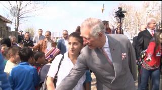 Prinţul Charles al Marii Britanii îşi măreşte colecţia de titluri cu o vizită în România. Universitatea Babeş-Bolyai îi dă titlul de doctor