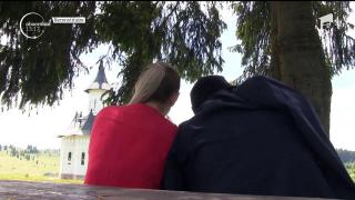 Un călugăr a încălcat legământul cu Dumnezeu şi A LĂSAT O ENORIAŞĂ ÎNSĂRCINATĂ