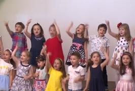 Petrecere specială pentru 1.000 de copii concepuţi in vitro: s-au întâlnit cu medicii care au făcut viaţa lor posibilă