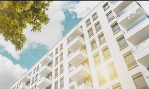 Efect de bumerang pe piaţa imobiliarelor! E avalanşă de cereri pentru o nouă casă, însă românii nu vor trăi mai bine!