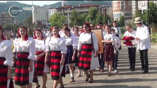 Sărbătoare mare pentru credincioşi! Tradiţiile de Rusalii sunt păstrate cu sfinţenie de unii români