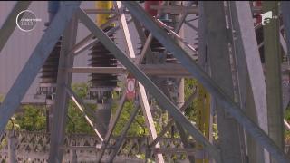 SELFIE MORTAL! Un adolescent A MURIT după ce a vrut să-și facă o fotografie PE MACARA