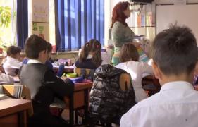 Scandal privind Legea Salarizării. Medicii şi profesorii ar putea să nu mai primească salarii duble de la 1 ianuarie 2018