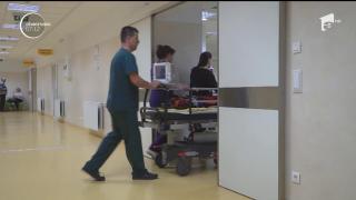 Un băieţel de doar un an şi 7 luni a căzut de pe balcon, de la etajul trei, dar a scăpat cu doar câteva zgârieturi