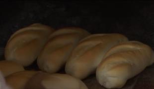 Pâinea cea de toate zilele, mai scumpă! Brutarii anunță o creştere a preţurilor cu 10%