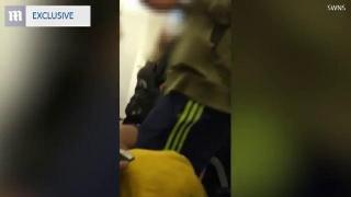 Iubire la înălţime! Un cuplu a făcut amor la bordul unui avion, chiar sub ochii celorlalţi pasageri! (VIDEO)