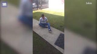 Imagini care-ţi cuceresc inima! Reacţia emoţionantă a unui băieţel, care şi-a revăzut câinele, după opt luni de dispariţie (VIDEO)