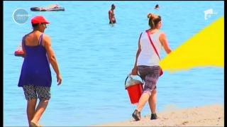 Vor dispărea vânzătorii ambulanţi de pe plaje? Sunt ameninţaţi cu amenzi usturătoare