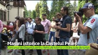 Spectacol cu maşini de epocă la Castelul Peleş!