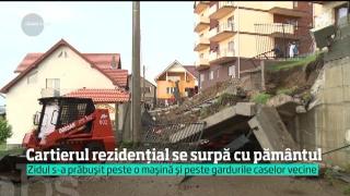 Un cartier rezidenţial SE DUCE VALE cu tot cu pământul pe care a fost construit!