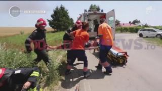 Filmul unui accident ȘOCANT! Un şofer de 20 de ani din Tulcea a intrat în plin în trei biciclişti englezi, provocând un dezastru