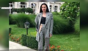 Scene CUMPLITE în trenul spre mare. Mamă UMILITĂ şi JIGNITĂ în faţa propriului copil, doar pentru că a vrut să schimbe locul, ca fetița să poată sta la masă, să coloreze