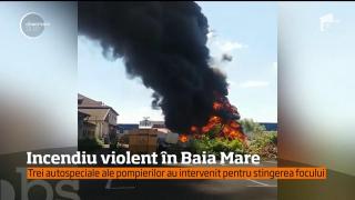 Momente de PANICĂ la Baia Mare. FUMUL NEGRU şi FLĂCĂRILE URIAȘE au putut fi observate de la KILOMETRI depărtare