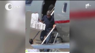 PRIMA apariţie în public a gemenilor lui George Clooney. Micuţii au fost văzuţi când părinţii lor îi coborau dintr-un avion privat