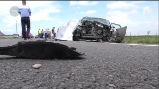 Momente de groază la Rădăuţi! Un copil de 3 ani se zbate între viaţă şi moarte, în urma unui accident provocat chiar de tatăl său