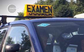 Românii au trac de camere? Numărul celor care iau permisul a scăzut după ce poliţia a început să filmeze proba practică