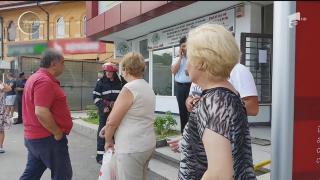 La Brăila, o firmă de deratizare a fost aproape să ASFIXIEZE locatarii de pe patru scări de bloc. Au intervenit 56 de pompieri