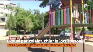 Un copil de doar doi ani a ajuns la spital cu mandibula fracturată într-un loc de joacă lăsat în paragină, într-un parc din Timişoara