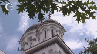 Guvernul se gândeşte la impozitarea Bisericii Ortodoxe Române. Ce profit a avut aceasta în 2016